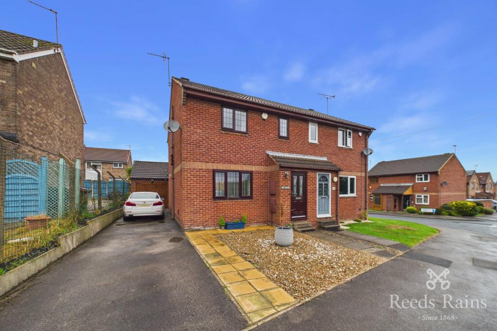 Main image of property: Topcliffe Lane, Morley, Leeds, West Yorkshire, LS27