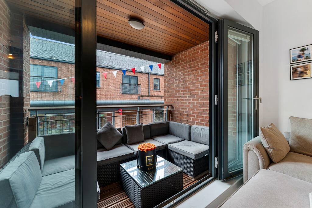 Apartment in Warrington - View 3
