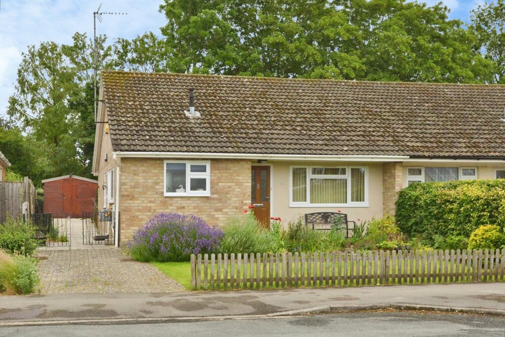 Main image of property: Milford Avenue, Stony Stratford, Buckinghamshire, MK11