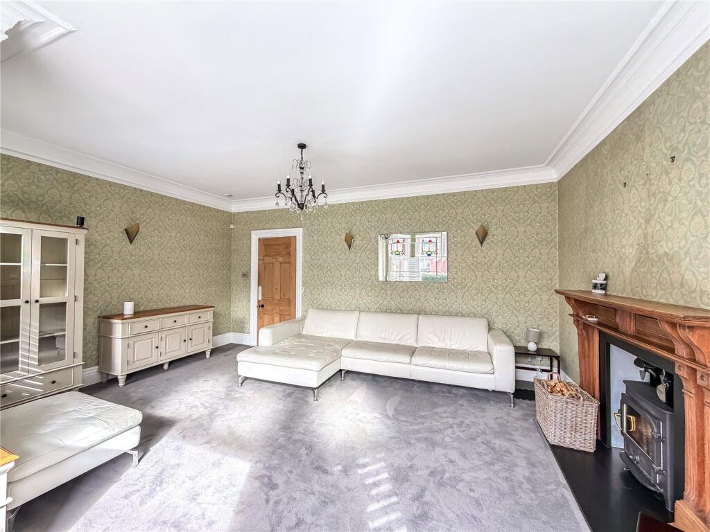 Raynham Avenue, Didsbury Village, M20 photo 4
