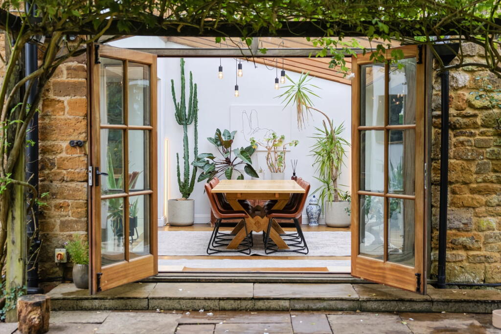 House in Leicester - View 5