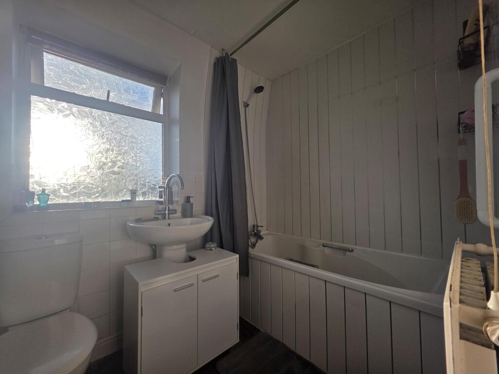 House in Walsall - View 3