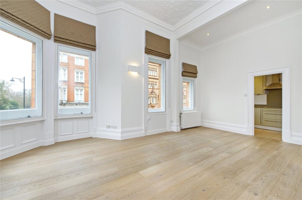 Main image of property: Pont Street, Knightsbridge, London, SW1X