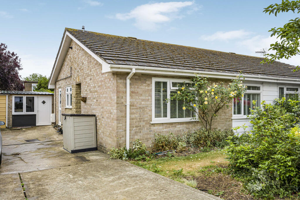 Main image of property: Quarry End, Begbroke, OX5