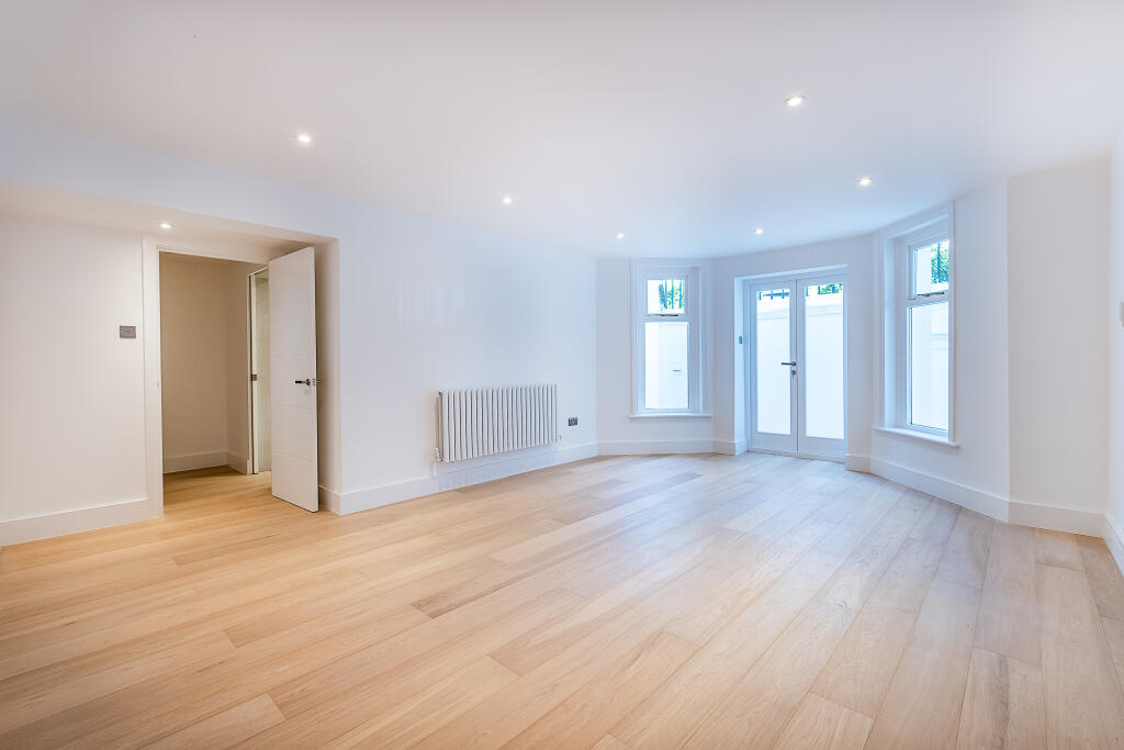 Main image of property: Holland Park Avenue, London, W11