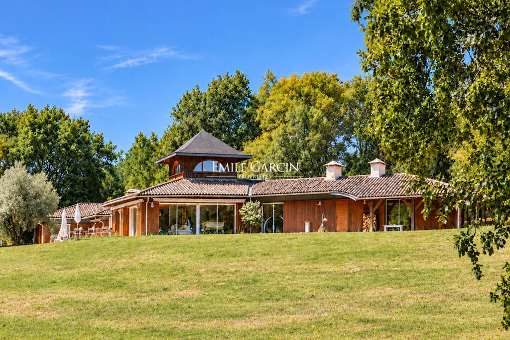Main image of property: Aquitaine, Gironde, Salleboeuf