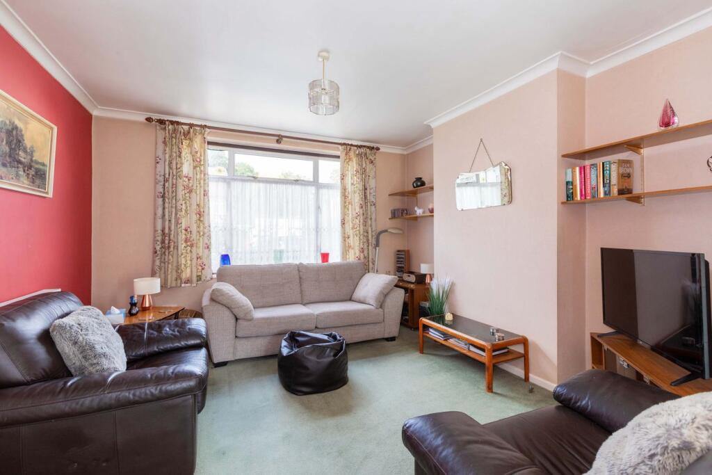House in Slough - View 4