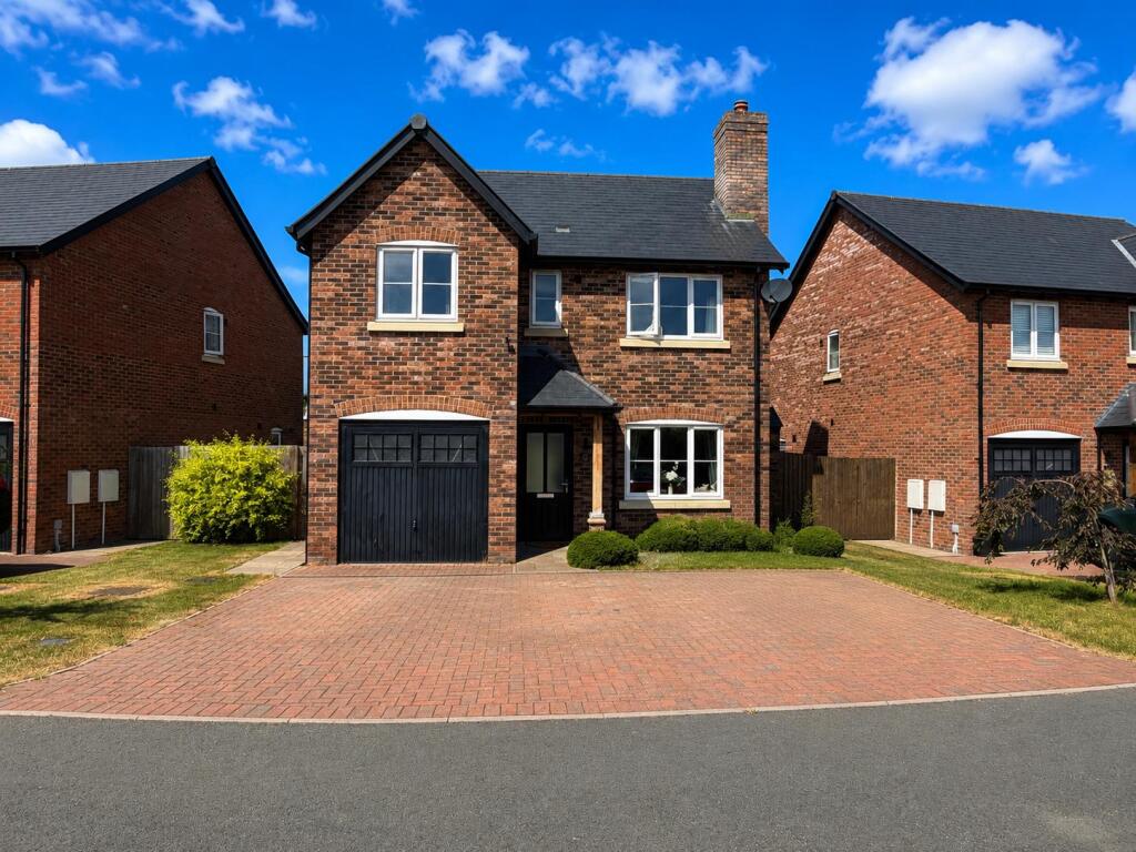 Main image of property: Pen Sarn Wen, Four Crosses, Llanymynech, Powys