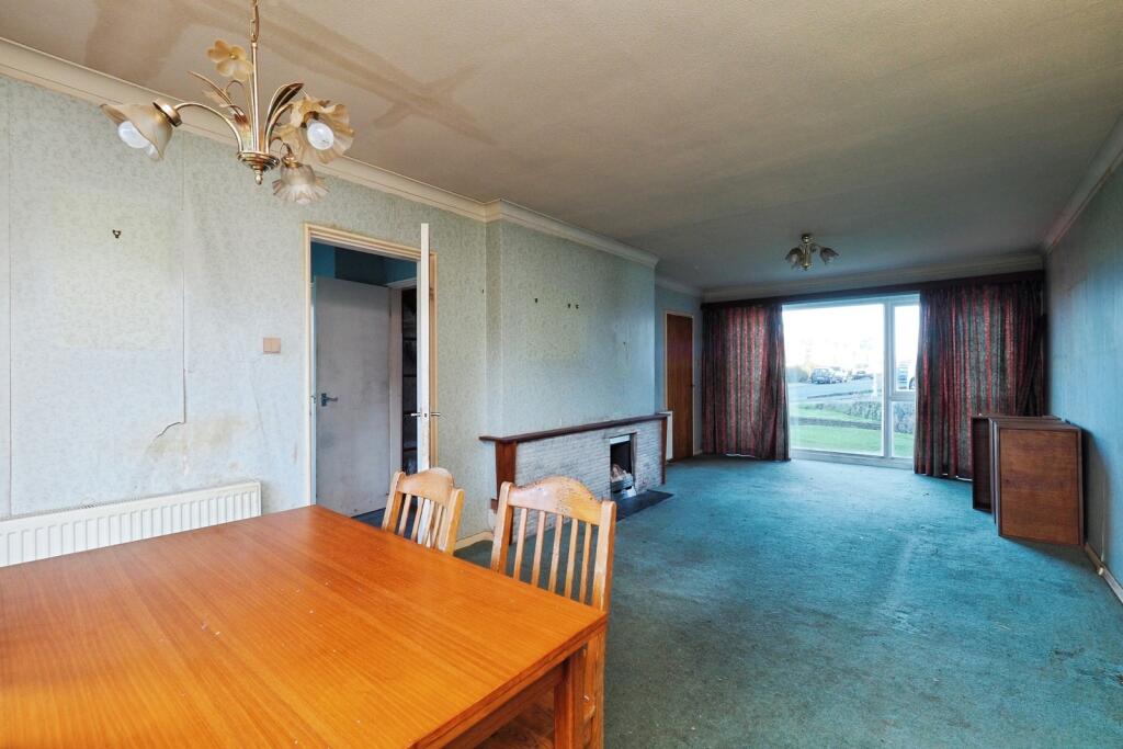 Longleat Crescent, Beeston, Nottingham, Nottinghamshire, NG9 - View 5