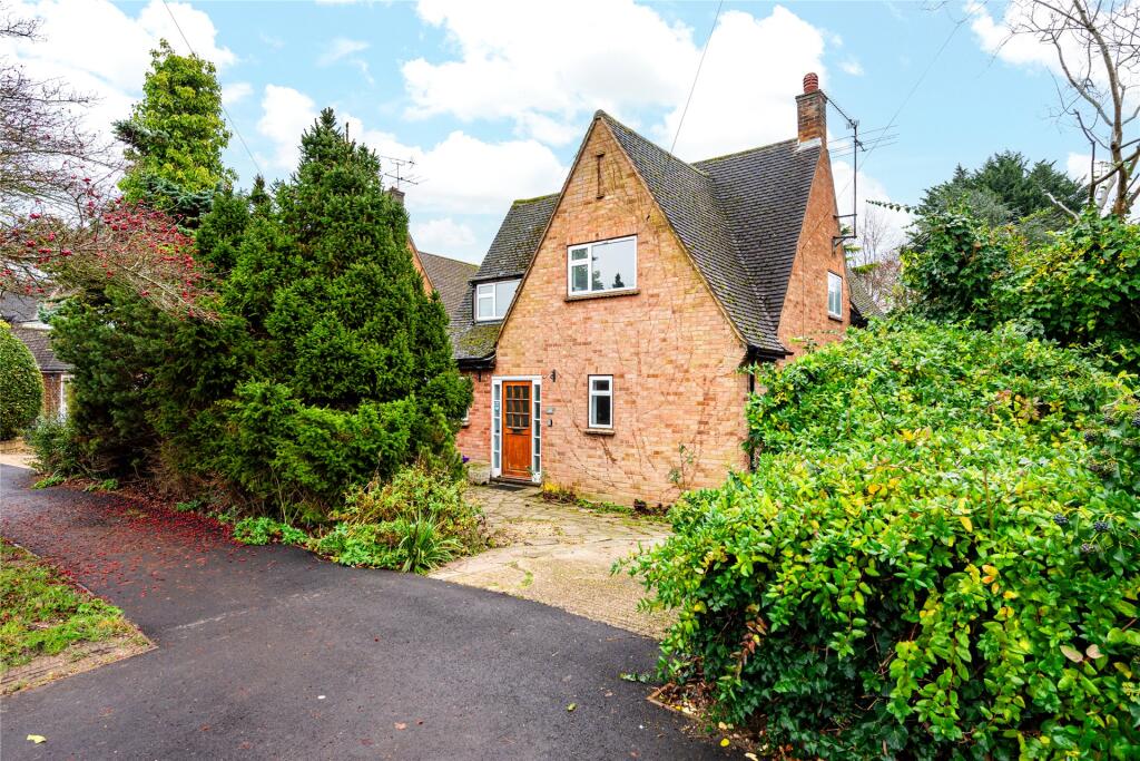 Main image of property: Hawthorn Hill, Letchworth Garden City, Hertfordshire, SG6