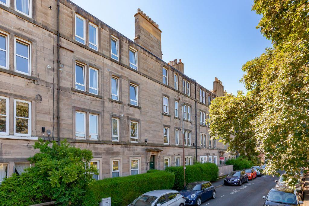 Main image of property: 8/5 Murieston Terrace, Edinburgh, EH11 2LH