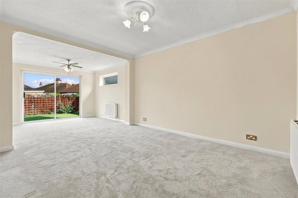 Thornford Gardens, Southend-on-Sea, Essex, SS2 photo 4