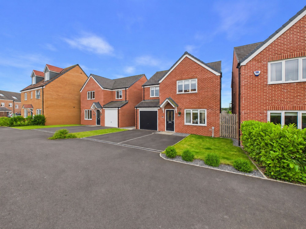 4-bed detached on Saunton Gardens, The Fairways, NE23, £290,000