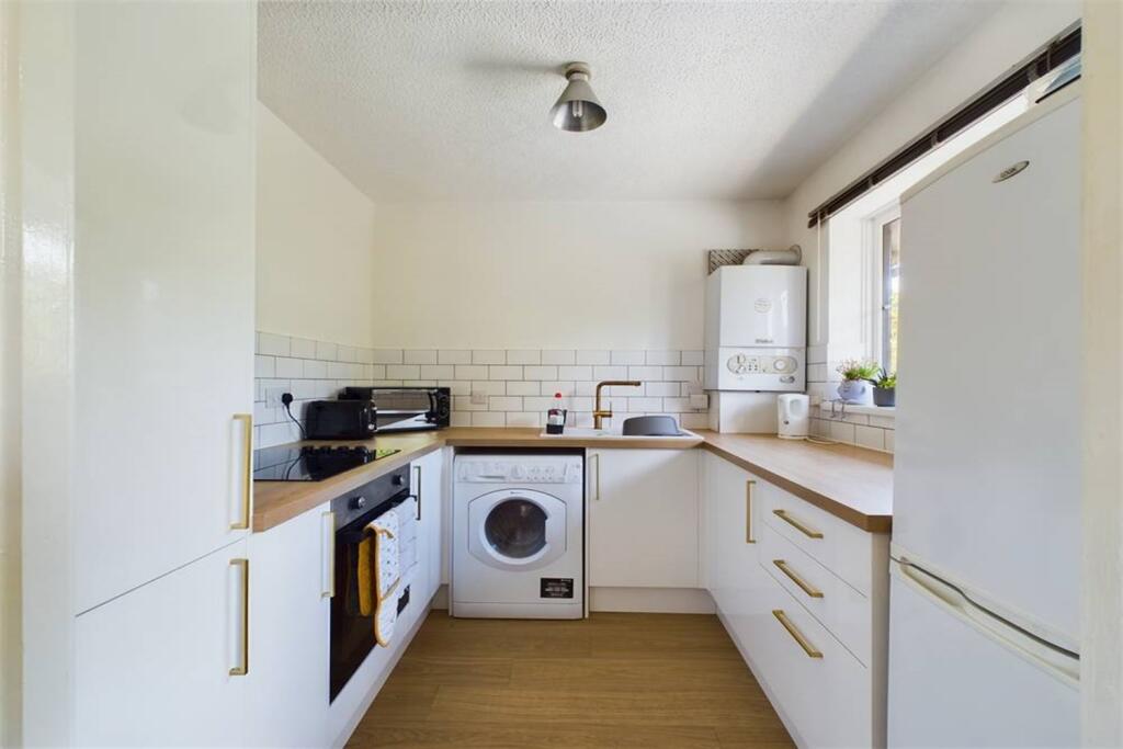 Apartment in Newcastle upon Tyne - View 3
