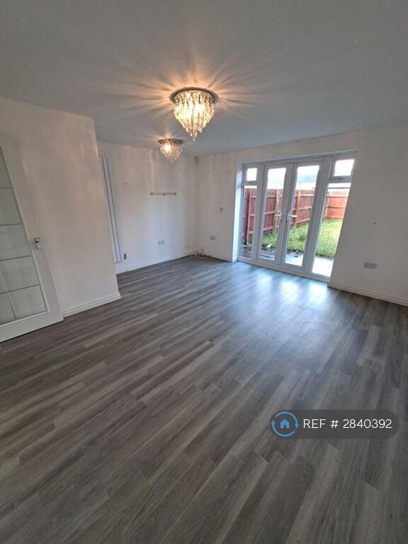 House in Bolton, Greater Manchester - View 2