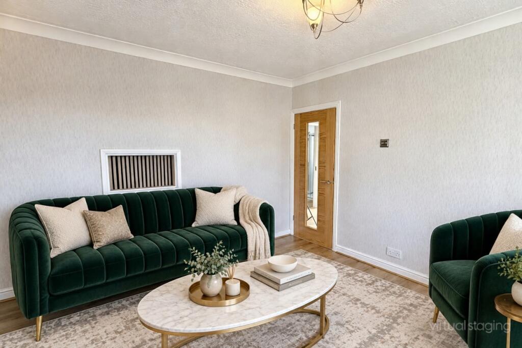 House in Nuneaton and Bedworth, St Nicolas Park - View 4