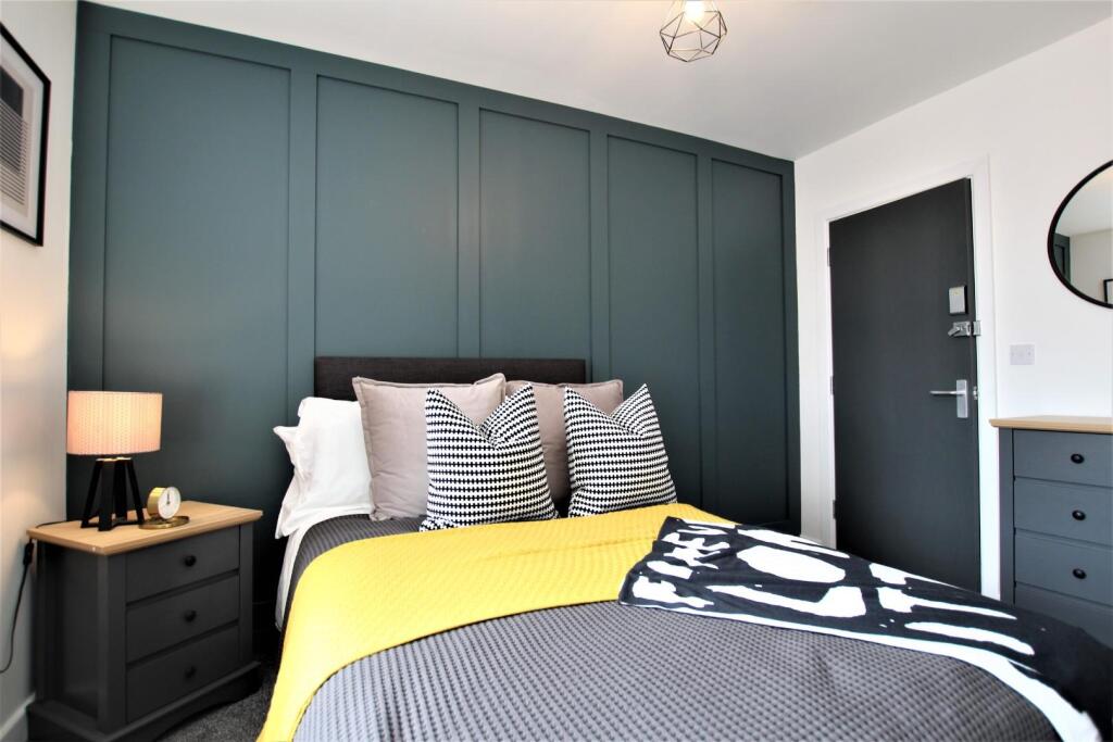 Main image of property: Room 43, Kenilworth Drive, Ilkeston, Derby, DE7