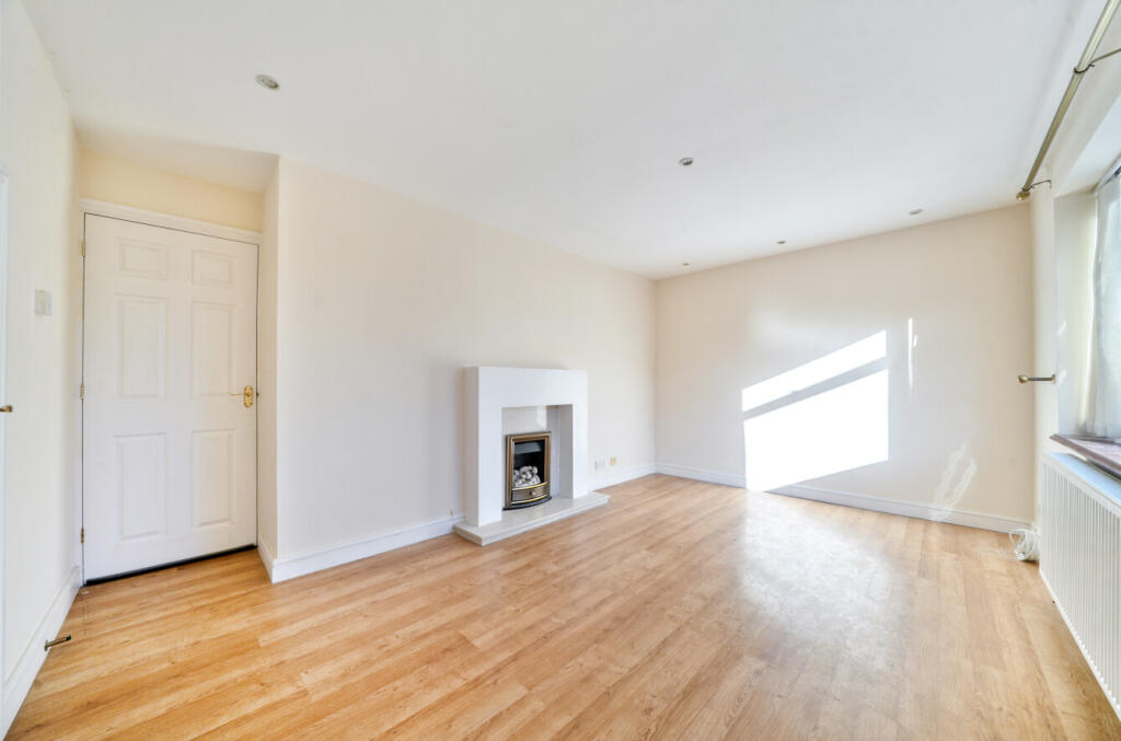 George Street, Leominster, Herefordshire, HR6 8JZ - View 2