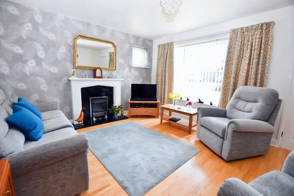 Birch Close, Market Drayton photo 3