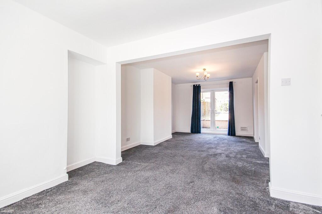 House in Ashfield, Hucknall - View 4