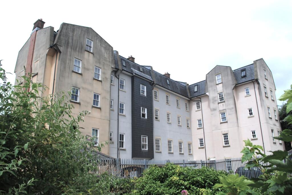 Main image of property: *** UNUSUALLY LARGE 2 BEDROOM GROUND FLOOR APARTMENT WITH ITS OWN ENTRANCE, HIGH CEILINGS AND PARKING ALLOCATED***
