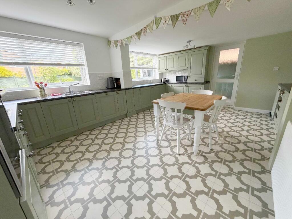Oxhayes Close, Balsall Common, Coventry photo 4