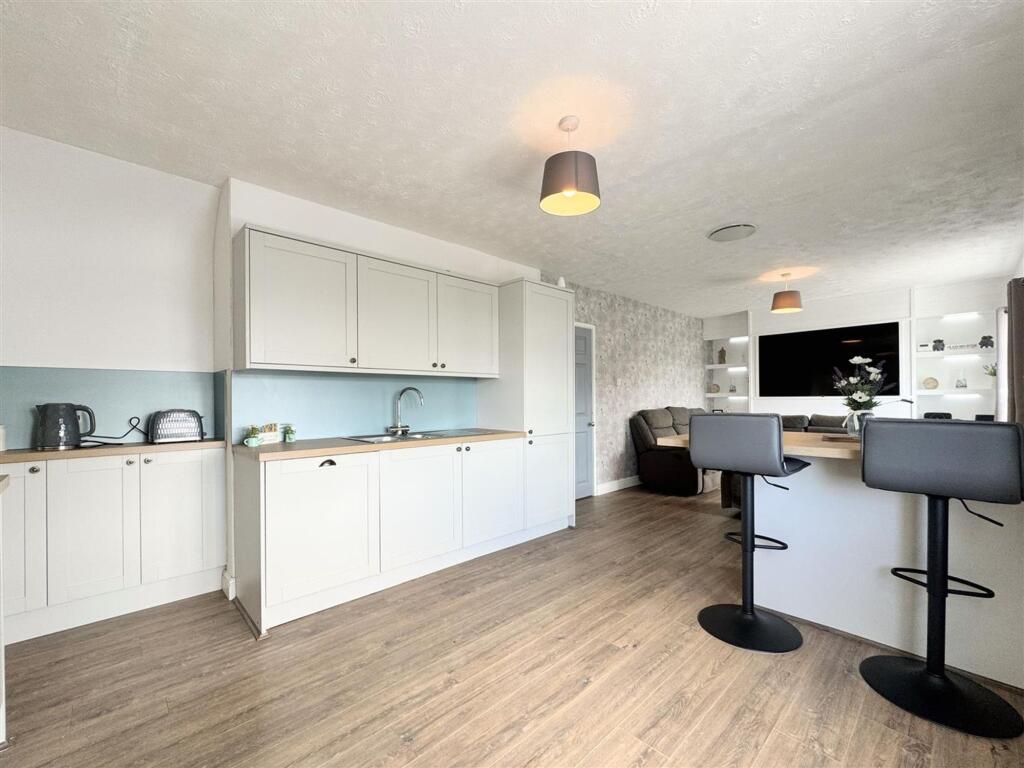 House in Truro - View 4