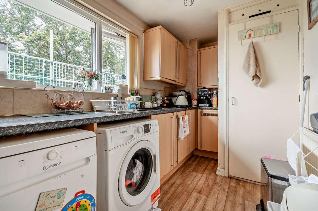 Apartment in Sheffield, South Yorkshire - More