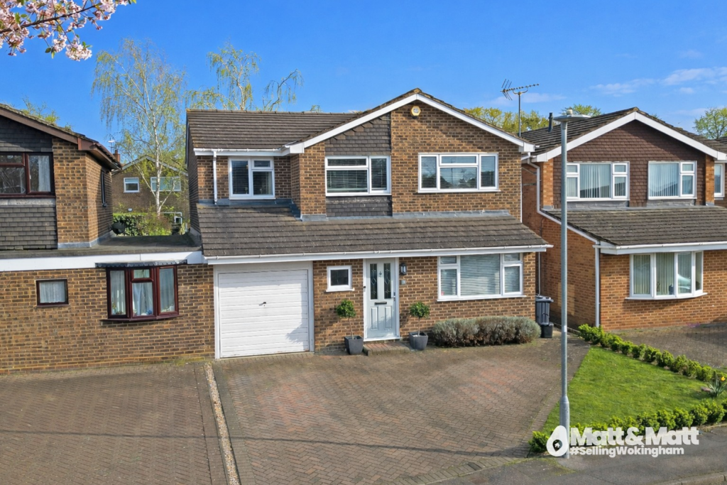 4-bed detached on De Vitre Green, Wokingham, Berkshire, £700,000