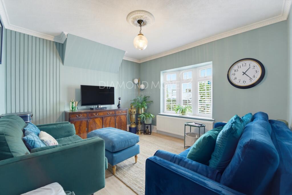 House in Twickenham - View 2