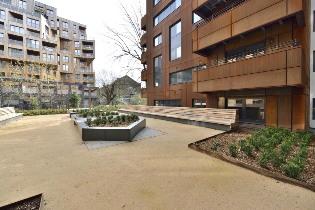 Apartment in London - View 6