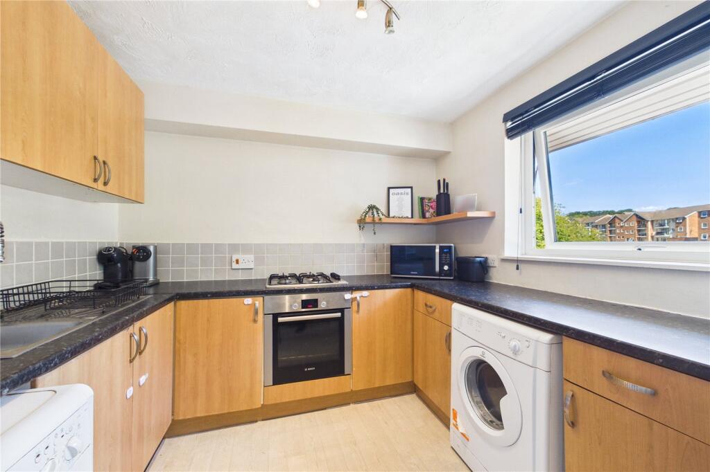 Apartment in Reading - View 3