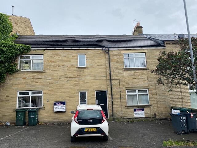 Main image of property: Girlington Road, Bradford, West Yorkshire, BD8