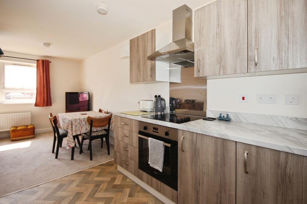 Apartment in Stratford-on-Avon, Lighthorne Heath - View 5