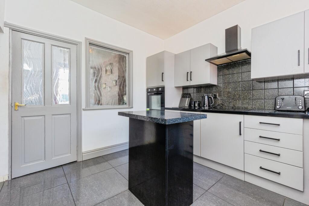 2 bedroom end of terrace house for sale in Pilling Street, Manchester, M34