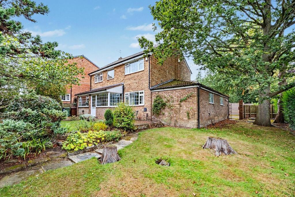 Main image of property: Scotland Way, Horsforth, Leeds, West Yorkshire