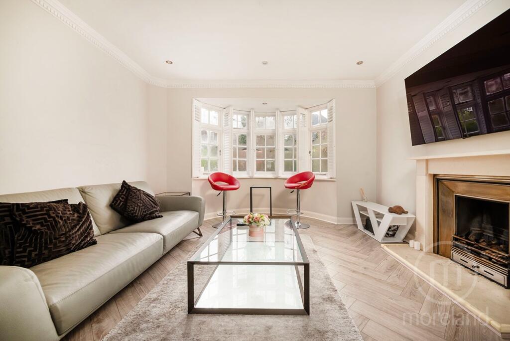 Hill Top, Hampstead Garden Suburb, NW11 photo 2