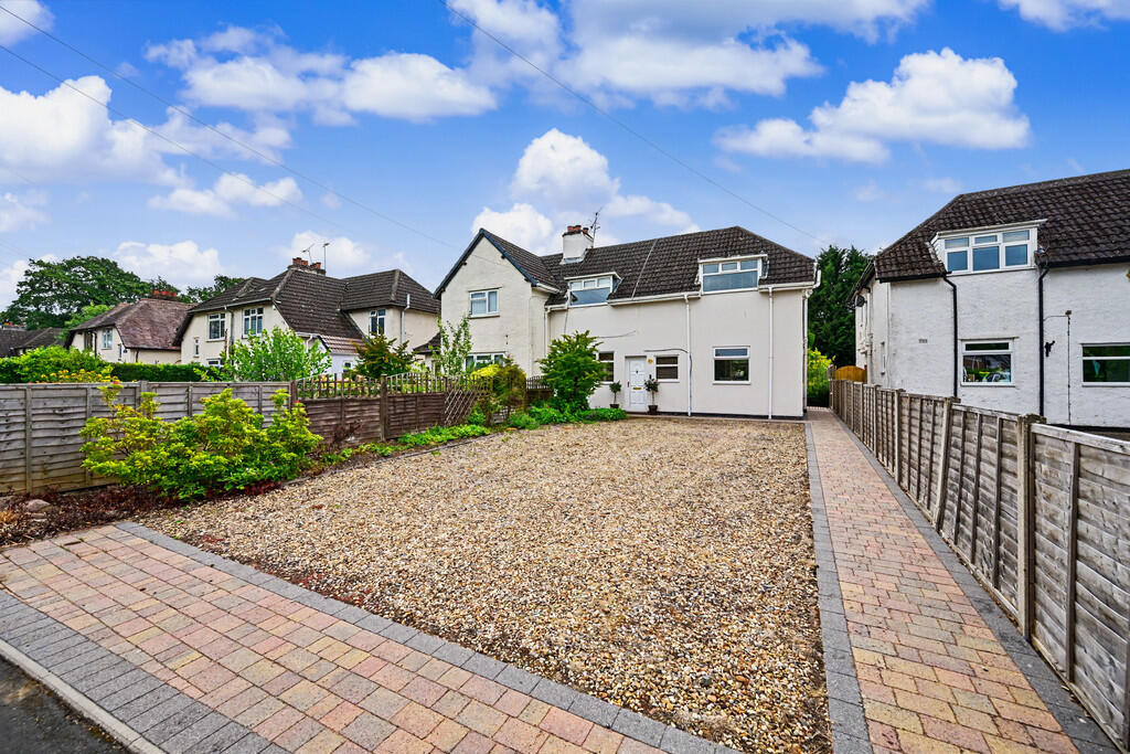 Main image of property: Magnet Lane, Bilton, Rugby