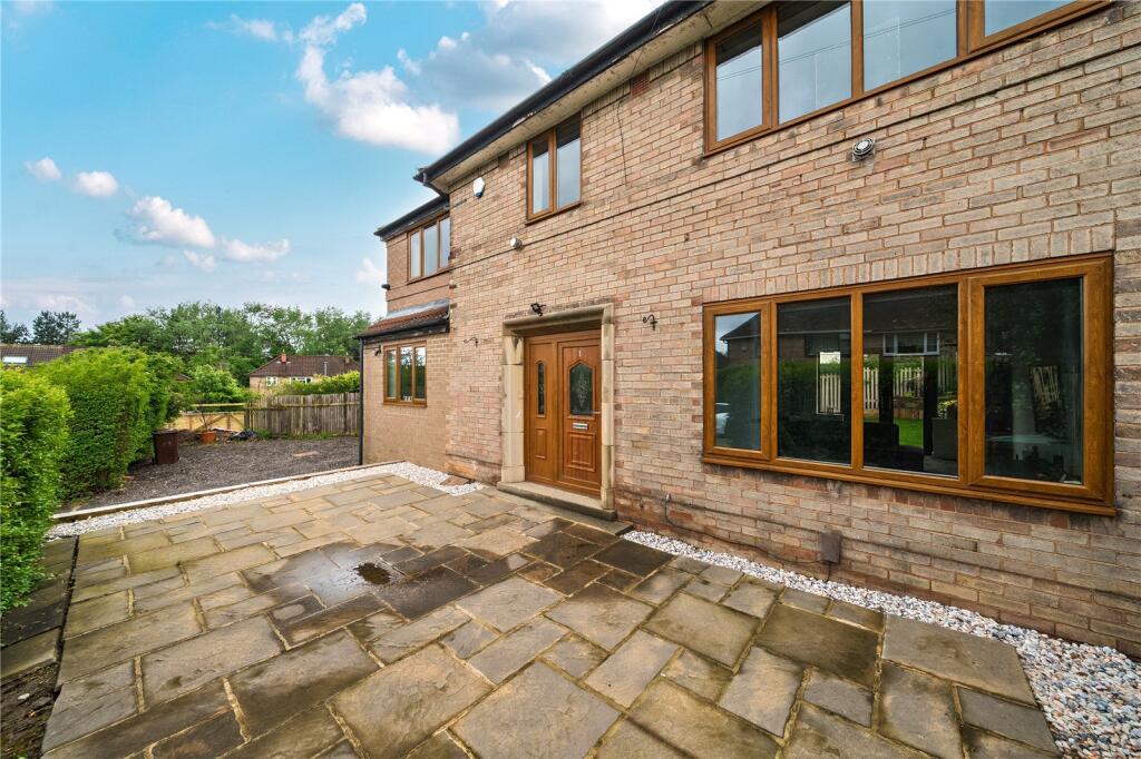 Main image of property: Parkstone Green, West Park, Leeds, LS16