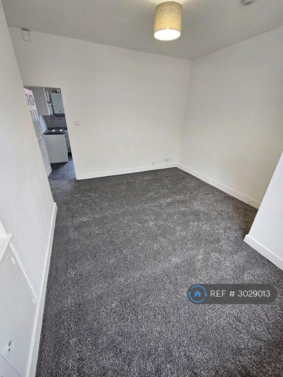 House in Bolton - View 4
