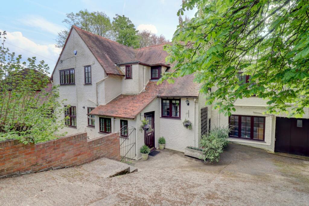 Main image of property: Rectory Avenue, High Wycombe, HP13