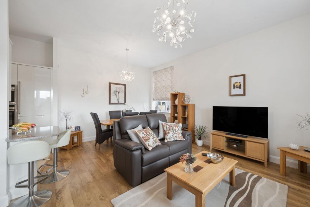 Apartment in Bury, Greater Manchester - View 3