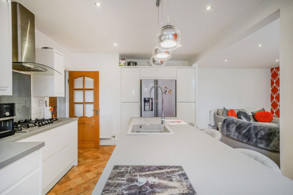 Additional image 5 of Portia Avenue, Shirley