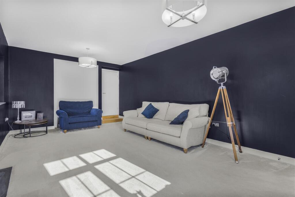 House in Chelmsford, Littley Green, Great Waltham - More