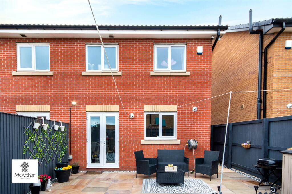 Moorgreen Way, Harworth and Bircotes, Doncaster, South Yorkshire, DN11 photo 2