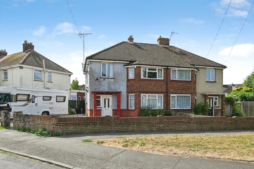 3-bed semi-detached on Millfield Road, Faversham, Kent, £325,000