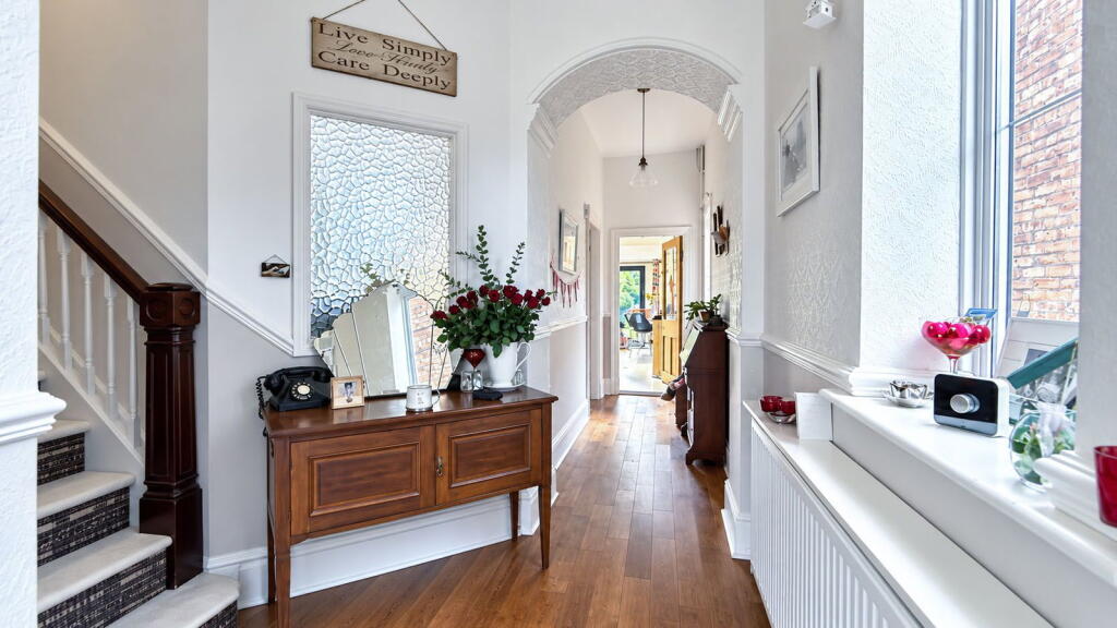 House in Sefton, Liverpool City Region - View 5