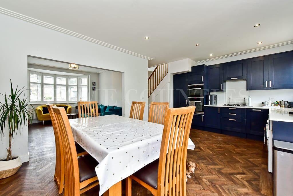 House in Enfield - More