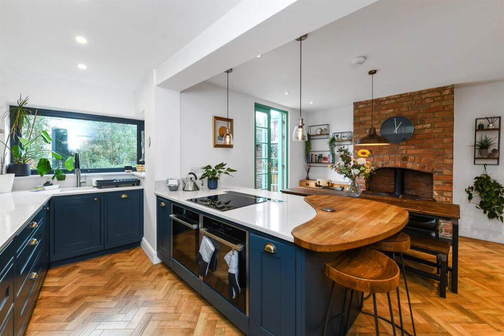 House in Nottingham - More