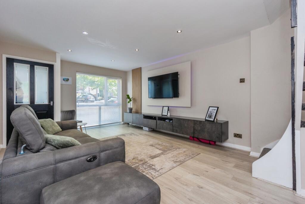 Armadale Close, Stockport, Greater Manchester, SK3 photo 3